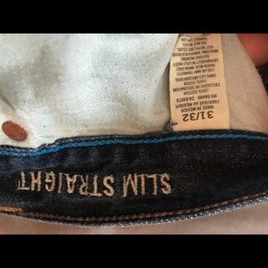 Men’s American Eagle Jeans. Slim straight.